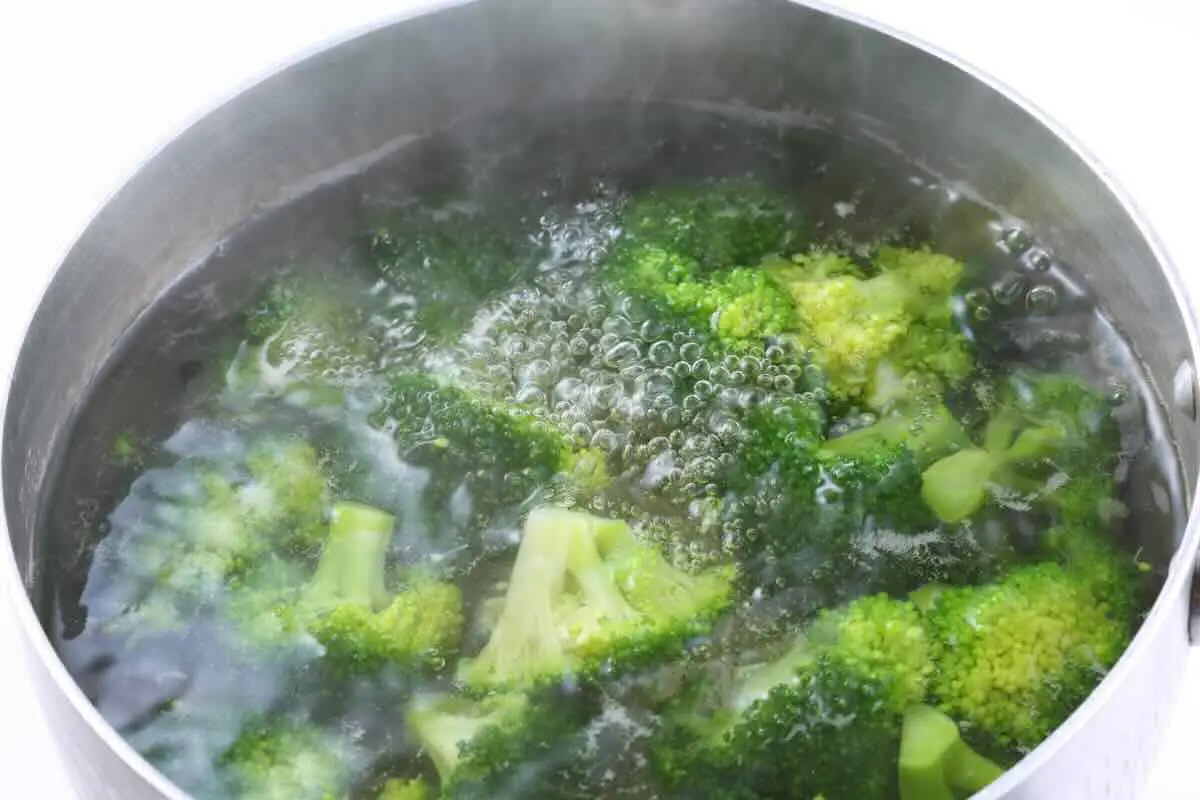 Non bollire il cavolfiore: ecco il trucco per cucinarlo senza cattivi odori e mantenerlo saporito