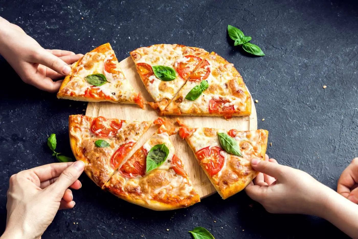 Il trucco degli chef per un impasto pizza soffice e veloce: non tornerai più indietro