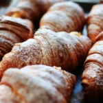 Il trucco geniale per fare cornetti sfogliati perfetti a casa senza fatica